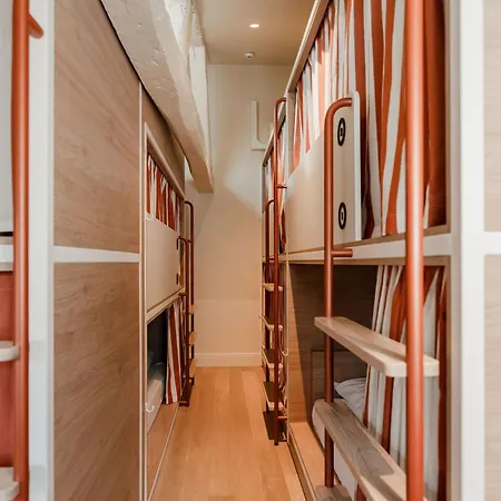 Centre Хостел Ла-Рошель